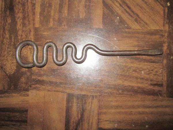 Vintage Squiggly Handle Metal Screwdriver 1