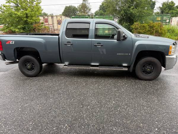 2008 Chevrolet -K2500 HD Pickup Silverado LT2 - $14,900 (Harrisburg)63477771931265123