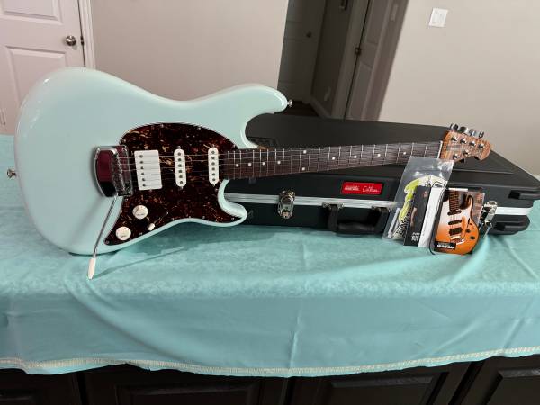 Music Man Cutlass HSS Figured Roasted Maple with Rosewood board 1