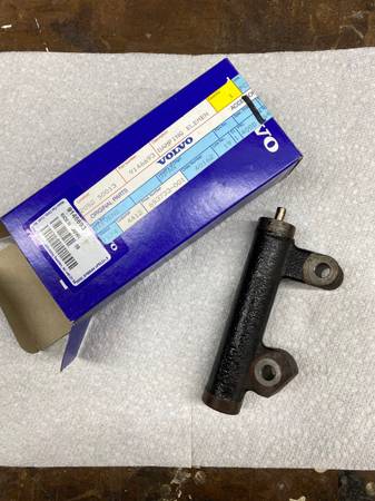 Volvo Timing Belt Tensioner PN 9146693 1