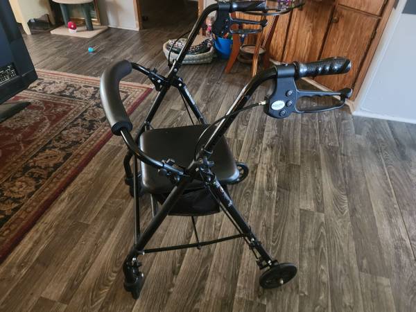equate Rolling Walker 1