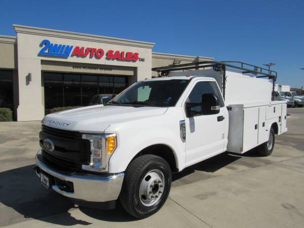 2017 FORD F350 ***CAMA DE 11 FT UTILIDAD*** - $18,995 (2WIN AUTO SALES)63619519907843120