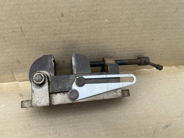 Vintage Craftsman 2 1/2 Tilt Vise 1