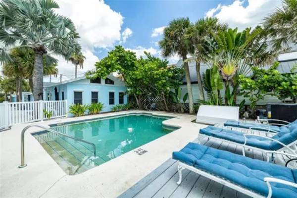 $130 / 1br - 480ft2 - BLUE HERON COTTAGES CONDO (Indian Rocks Beach)63976135334146120