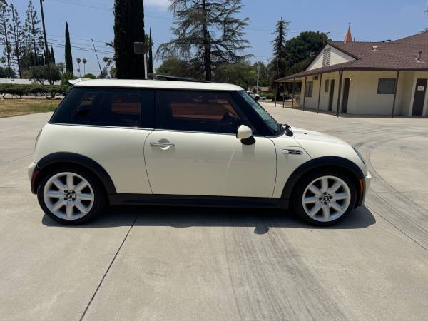 2006 Mini Cooper S R53 6Speed Manual - $4,90063437150839681123