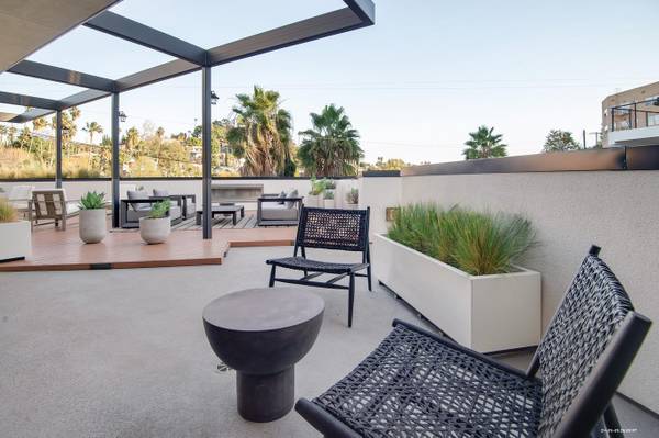 $2,595 / 475ft2 - Virtual Tour ^ Studio in Silver Lake ^ Pet-Friendly ^ Central A/C (Silver Lake / East Hollywood Adj)63953216113411123