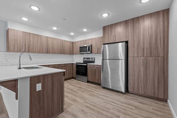 $1,530 / 2br - 919ft2 - Full Size Washer & Dryer, Playground, Dishwasher, On-Site Maintenance (Nampa)63981531160322124