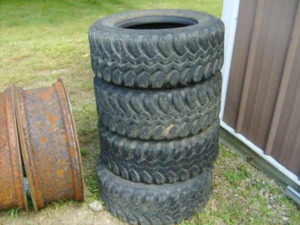 10-16.5 firestone tires 1