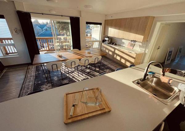 $700 / 1br - 2 MESES GRATIS! Cocina Profesional y Sala de Medios - 1B en Espacio de Convivencia (Barrio Rose City Park)63841708251137121