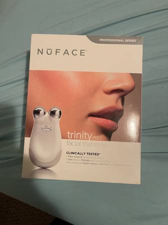 NuFace Trinity professional Facial Toning Kit New Selaled 1