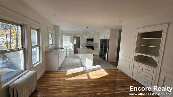 $11,200 / 6br - 2600ft2 - ESTUDIANTES BC 01/09/26! ¡INMENSO! ¡6-8 INQUILINOS! ¡2.5 BAÑOS! CLEVELAND CIR! (Brighton)63655268067841121