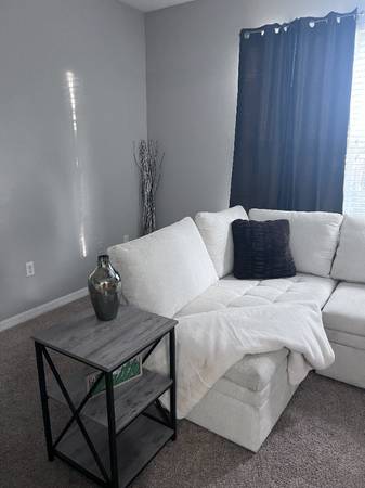 $900.00 / 1br - Room for Rent (Seeking Roommate)63976137385219121