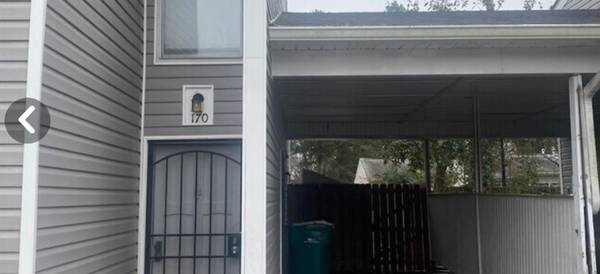 Updated Forest Park Townhome Ready Feb 1st! 1