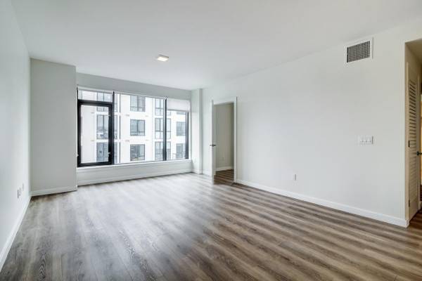 $3,745 / 516ft2 - Ice Maker, Dining Room, Secured Access, Cable Ready (potrero hill)63686121749891121