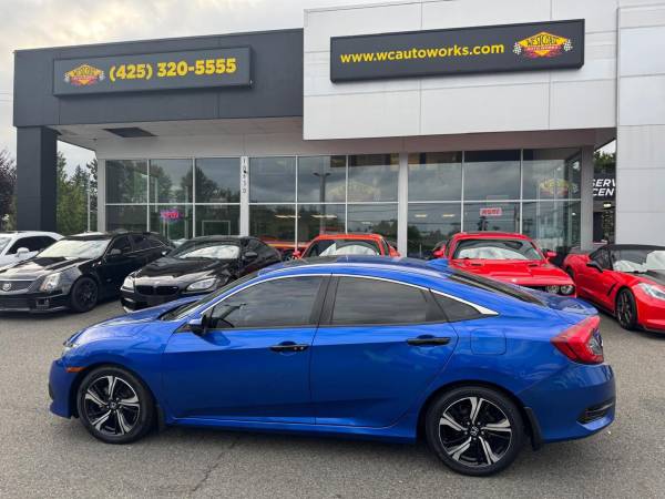 2017 Honda Civic  Touring Sedan - $16,995 (West Coast Autoworks Everett)63623417867649121