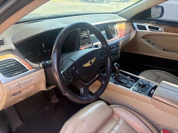 2015 Hyundai Genesis con techo solar, cuero, Bluetooth - $3,99963439886867457124