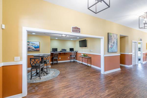 $1,009 / 2br - 956ft2 - Conference Center, 2bd 1.5ba, In Baytown (3400 Shady Hill Dr, Baytown, TX)63906679819139123