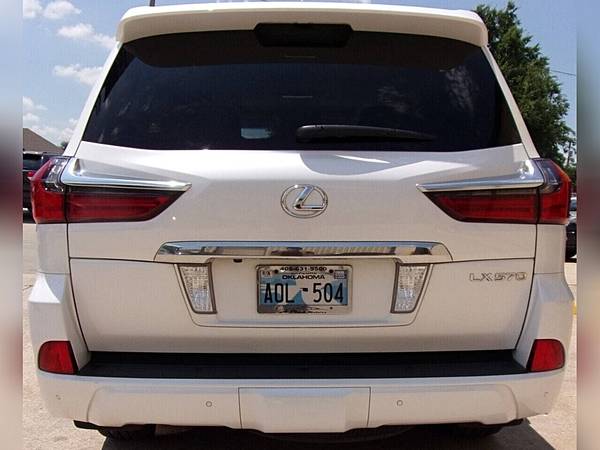 2017 Lexus LX 570 Base AWD 4dr SUV - $64995.0063470592045569123