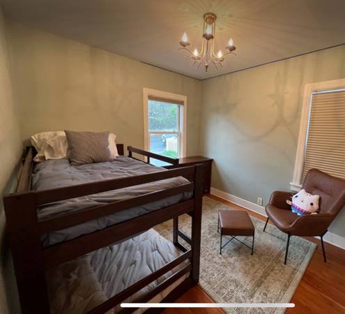 Chandelier - $300 (Albany)63470086182657122