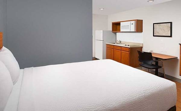 $477 / 1br - Weekly Specials with No Lease Commitment! (951 N. Frontage Road, Darien, IL)63898856154754122