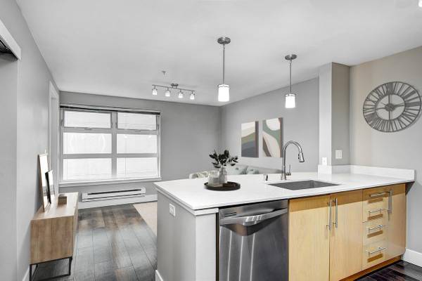 $234,812 / 1br - 679ft2 - Ask About Our Specials, All Stainless Steel Appliances (South Lake Union)63850637481601122