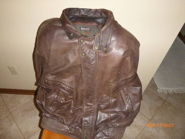 Men's brown leather jacket - $75 (New Berlin)63471407682561120