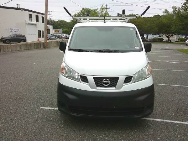2017 NISSAN NV 200 CARGO VAN  ROOFRACK - $5,985 (WOBURN)63623667244163121