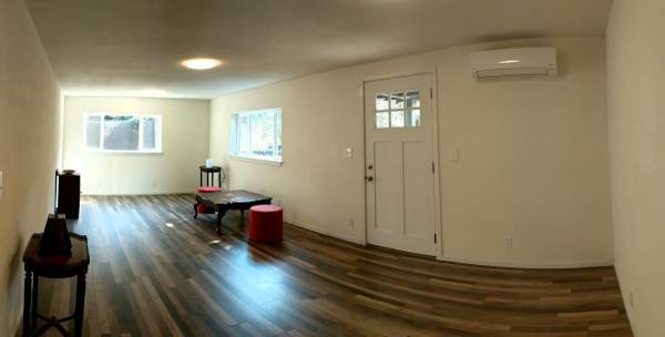 $450,000 / 3br - 998ft2 - 3 BR/1 BTH restored rambler 1+ acre zoned 10-25 units/acre 3 story max (Tacoma)63659746783363123