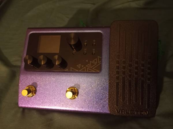 Valeton GP-100 multi effects processor 1