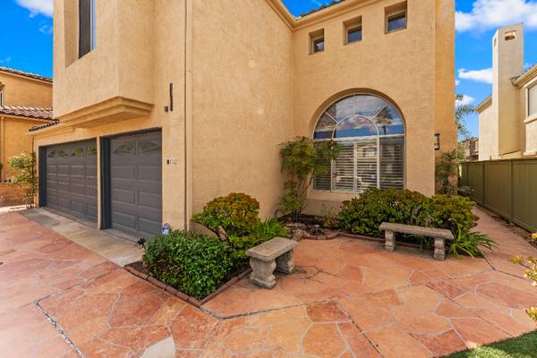 $5500.00 / 4br - 2605ft2 - Espaciosa casa independiente de 4 habitaciones/2.5 baños en Shadowridge (Vista), CA63878583403393121