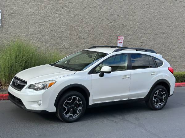 2014 Subaru XV Crosstrek Limited - CUERO - PROPIETARIO DEL COSTO OESTE - BAJA MILLAje - $10,900 (Subaru Crosstrek en Beaverton)63441421804545121