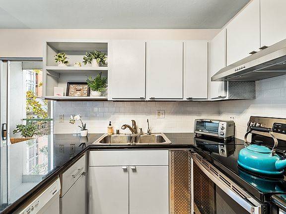 $1,190 / 1br - Furnished 1BR/1BA Condo in Berkeley (Berkeley)64045196788993121