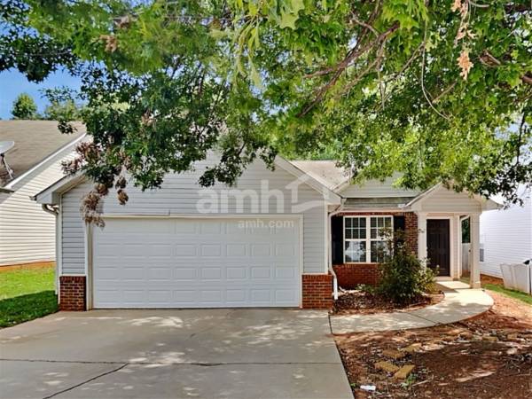 1760 Neighborhood Walk 1