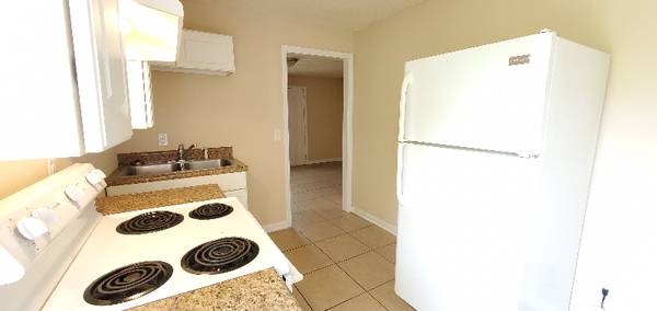 $800.00 / 1br - 650ft2 - 1 Bed/1 Bath upstairs apartment in Columbia63680356216833121