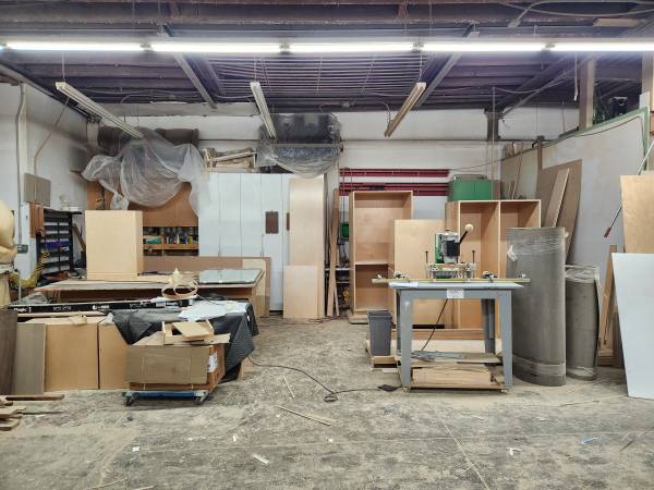 $3,000 / 2500ft2 - Woodworking Table for Rent – Brooklyn (East Williamsburg / Bushwick)63816576023809120