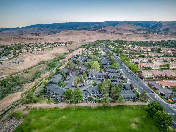 $1,568 / 1br - 700ft2 - Close to Everything but Far From Ordinary! (Old Southwest Reno, Skyline, Reno (city))63682237905921121