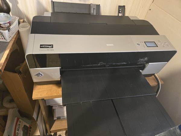 Epson 3800 Stylus Pro Large Format Inkjet Printer 1