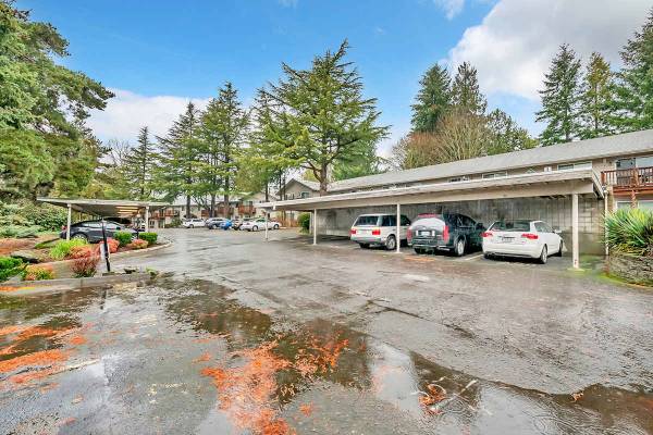 $1,645 / 2br - 767ft2 - On-Site Laundry Facilities, Easy Access to HWY 217 & 26, Dishwasher (9555 SW Allen Blvd, Beaverton, OR)63777407974147124