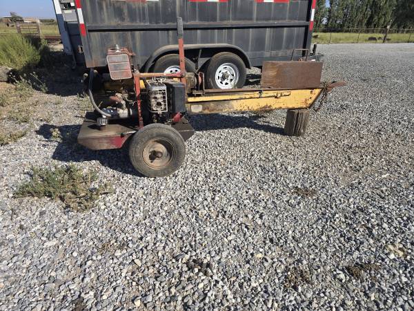 Lickity Splitter log splitter 1