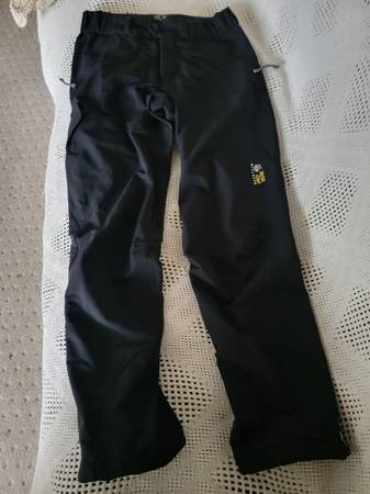 Mountain Hardware women's 30" waist 31" inseam 1
