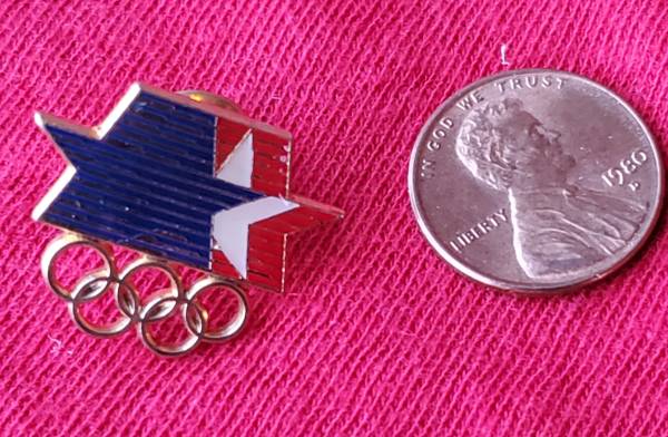 Olympic Torch Relay Team Pin Pinback 1980 Summer Olympics Souvenir - $5 (Tacoma)63471360550913120