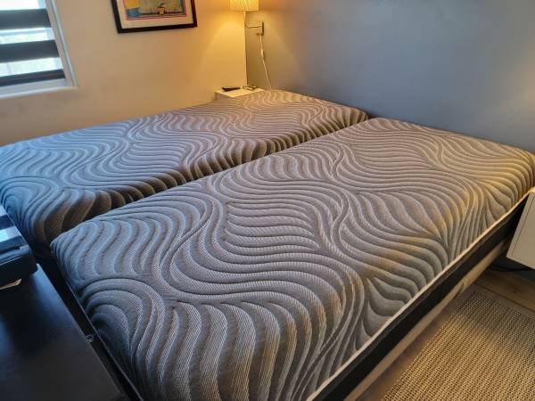 Split King Adjustable matresses and bases 1