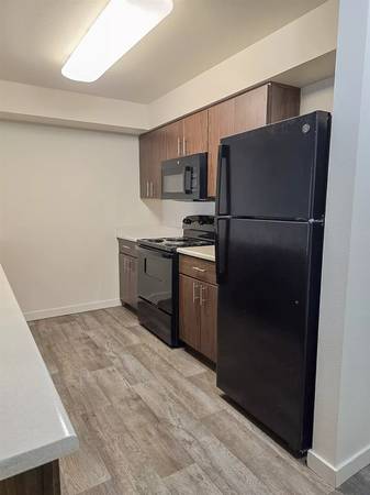 $2,373 / 3br - 1130ft2 - Polaris at North City – Enjoy easy access to public transport! (Shoreline)64031309947011120
