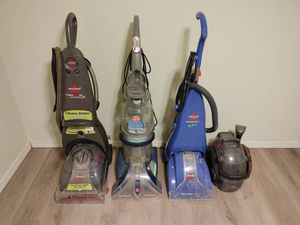 Set of 4 carpet cleaners 1