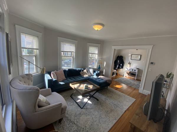 $1,300 / 3br - Habitación en alquiler en Somerville, 3 dormitorios/1.5 baños | Inman Square63699215623939122