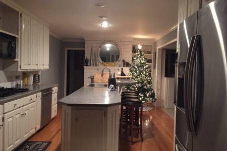 $1,200 / 1br - FURNISHED  ROOM WITH ATTACHED BATH (ALPHARETTA)63738411684737121