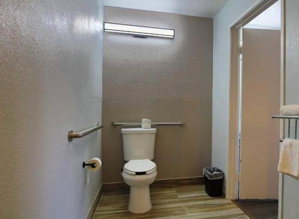 $399 / 1br - WEEKLY & MONTHLY RATES || Sacramento, Easy Communte, Inclusive Rate (Natomas & Smf Airport)64043836967938123
