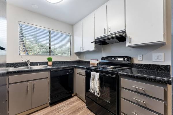 $2,180 / 2 habitaciones - 950 pies² - 2 habitaciones con A/C en unidad, amplio espacio, recién remodelado, se permiten mascotas (1539 Tavern Road, Alpine, CA)63701605465219123
