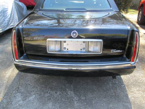 CADILLAC DEVILLE NEGRO 1994 - $8,900 (ROSWELL)63620642360193123