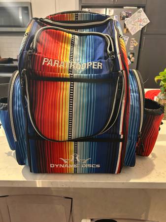 Dymamic Discs Paratrooper bag and Discs 1
